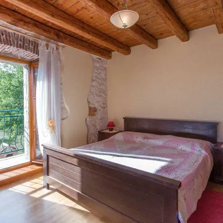 Karmen 3 Porec